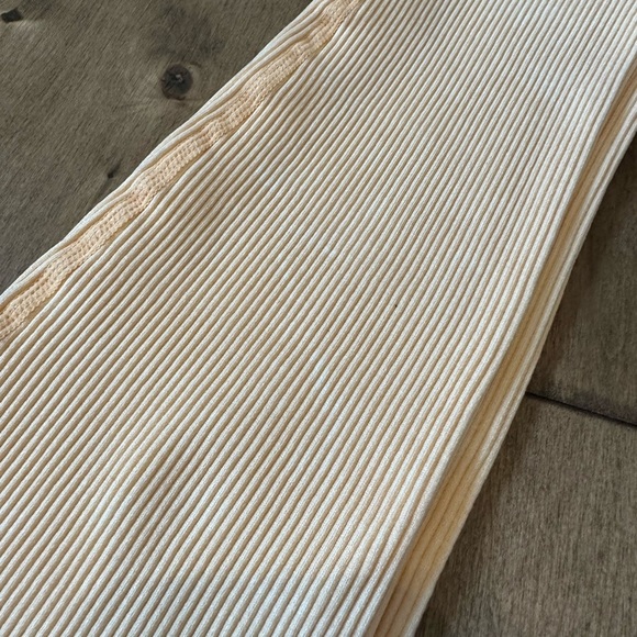 Mono B Ribbed Mineral Wash Leggings - Apricot Ice - Picture 5 of 8